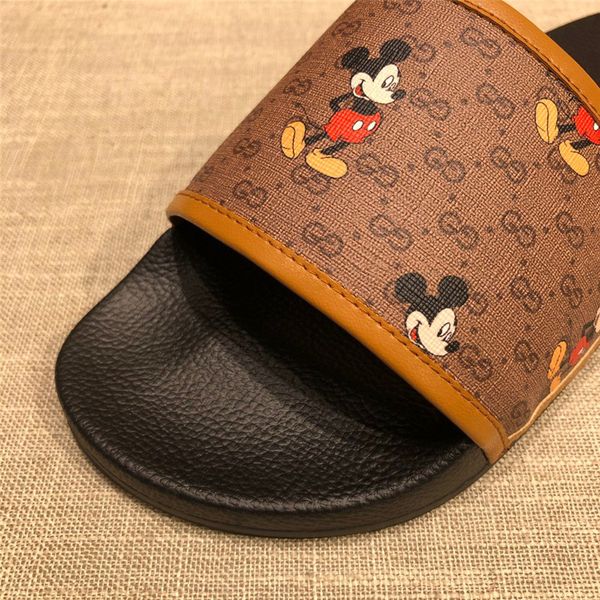 19ss summer slippers beach men sandals indoor outdoor casual designers flip flops men fashion slides non-slip mens stripe slippers, Blue;gray
19ss summer slippers beach men sandals indoor outdoor casual designers flip flops men fashion slides non-slip mens stripe slippers, Blue;gray