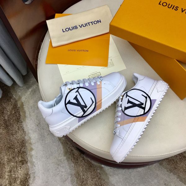 high-end luxury women's jogging casual shoes outdoor sports hiking shoes triple retro platform women's shoes wild style size 34-41, Black
high-end luxury women's jogging casual shoes outdoor sports hiking shoes triple retro platform women's shoes wild style size 34-41, Black