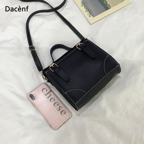 ladies leather solid color black brown beige personality shoulder handbags messenger bag hook buckle straps satchel ladies borse
ladies leather solid color black brown beige personality shoulder handbags messenger bag hook buckle straps satchel ladies borse