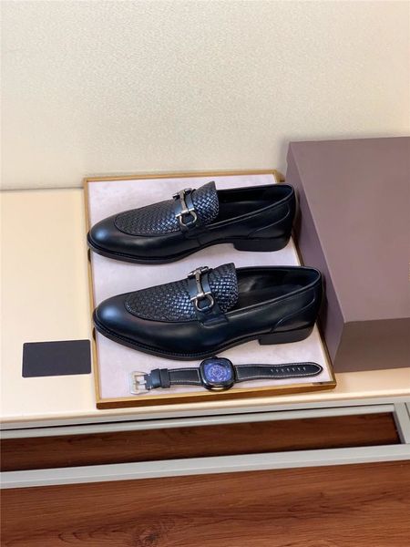 iduzi men luxury dress shoes loafers formal shoes slip-on wedding party pointy embroidery design male fashion leather
iduzi men luxury dress shoes loafers formal shoes slip-on wedding party pointy embroidery design male fashion leather