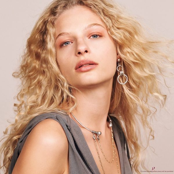 exaggerated metal ring earrings personalized long pendant golden ear accessories, Silver
exaggerated metal ring earrings personalized long pendant golden ear accessories, Silver