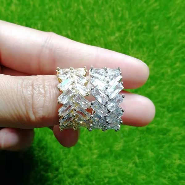 iced out rings for men hip hop luxury designer bling diamond ring 18k gold plated copper zircon gold silver wedding ring jewelry love gift
iced out rings for men hip hop luxury designer bling diamond ring 18k gold plated copper zircon gold silver wedding ring jewelry love gift