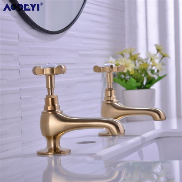 bathtub mount solid brass bathtub filler taps & cold pillar taps classic bathroom shower faucet brushed gold & black,1 pair
bathtub mount solid brass bathtub filler taps & cold pillar taps classic bathroom shower faucet brushed gold & black,1 pair