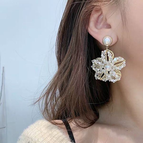 aensoa 2020 new summer elegant jewelry fashion pearl flowers drop earrings shiny textured beads floral big long dangle earrings, Silver
aensoa 2020 new summer elegant jewelry fashion pearl flowers drop earrings shiny textured beads floral big long dangle earrings, Silver