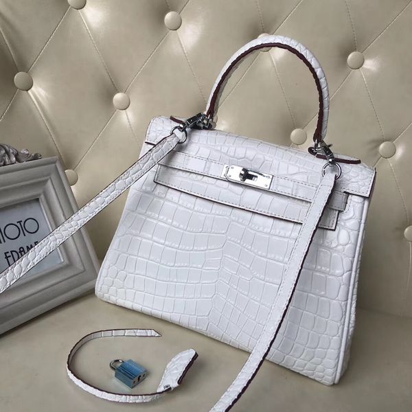 2020 new aligator bags silver buckle 28cm fashion handbags genuine leather shoulder bags women's leather bag tote ing
2020 new aligator bags silver buckle 28cm fashion handbags genuine leather shoulder bags women's leather bag tote ing