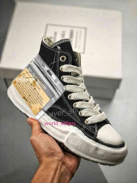 2020 new nigel cabourn maison mihara yasuhiro original sole canvas triple s platform casual running shoes women mens designer sneakers boots
2020 new nigel cabourn maison mihara yasuhiro original sole canvas triple s platform casual running shoes women mens designer sneakers boots
