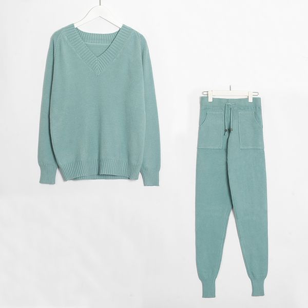 winter knitted sweater suit and casual sets v-neck high sweaters + pockets long pants solid two pieces sets 2020 autumn winter, White
winter knitted sweater suit and casual sets v-neck high sweaters + pockets long pants solid two pieces sets 2020 autumn winter, White