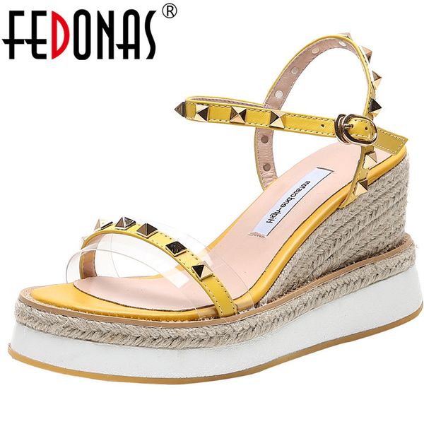 fedonas 2020 qualoty summer women sandals wedge high heels open toe metal decoration shoes elegant sweet slip on shoes woman t200529, Black
fedonas 2020 qualoty summer women sandals wedge high heels open toe metal decoration shoes elegant sweet slip on shoes woman t200529, Black