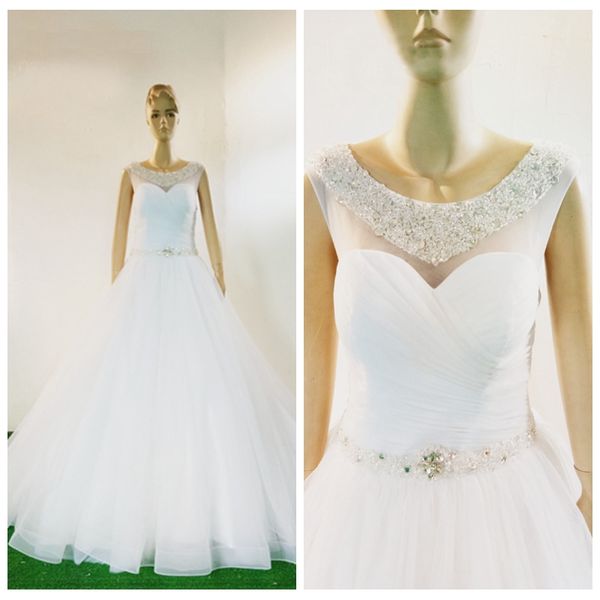 elegant white beaded wedding dresses ball gown crystals beading affordable wedding dresses online keyhole back bridal gowns robe de soiree
elegant white beaded wedding dresses ball gown crystals beading affordable wedding dresses online keyhole back bridal gowns robe de soiree