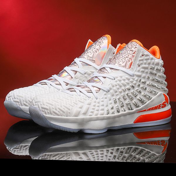 2020 new sports running shoes men's fitness running sports shoes men's comfortable soft absorption training
2020 new sports running shoes men's fitness running sports shoes men's comfortable soft absorption training