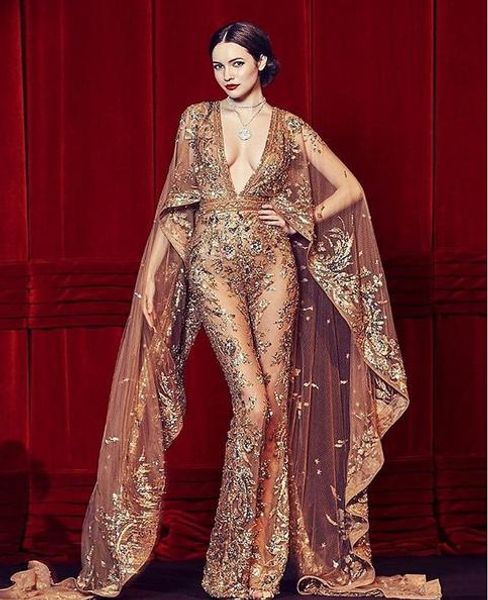 evening dress ziadnakad yousef aljasmi v-neck jumpsuit red lace appliques zuhair murad 2018 kim kardashian kylie jenner, Black;pink
evening dress ziadnakad yousef aljasmi v-neck jumpsuit red lace appliques zuhair murad 2018 kim kardashian kylie jenner, Black;pink