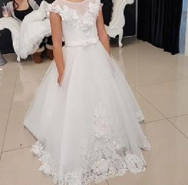 lovely 3d flower girl dress sheer neck sleeveless open back lace appliques wedding party kids formal gown with sash sweep train custom made, White;blue
lovely 3d flower girl dress sheer neck sleeveless open back lace appliques wedding party kids formal gown with sash sweep train custom made, White;blue