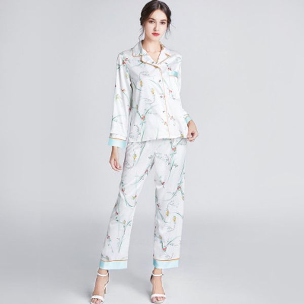 new two-piece pajamas / women summer thin silk printing long-sleeved casual suit pajamas / flower pattern home service, Black;red
new two-piece pajamas / women summer thin silk printing long-sleeved casual suit pajamas / flower pattern home service, Black;red