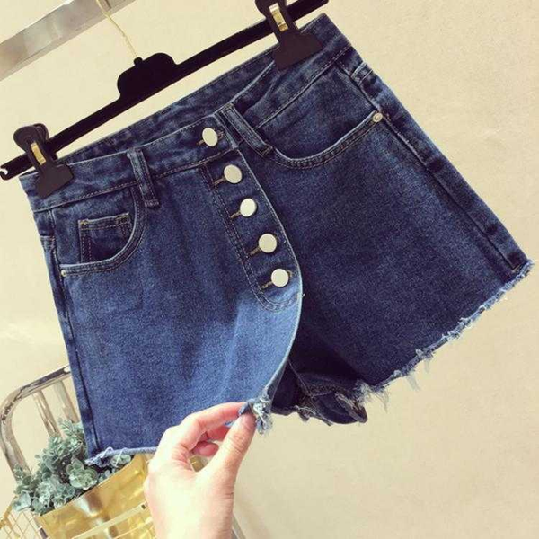 plus size 5xl2020 summer denim shorts skirt women high waist single breasted wide leg jeans shorts, White;black
plus size 5xl2020 summer denim shorts skirt women high waist single breasted wide leg jeans shorts, White;black