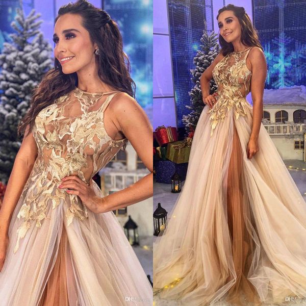 2020 a line prom dresses jewel neck lace appliques illusion high split evening gowns custom made robes de soirée, Black
2020 a line prom dresses jewel neck lace appliques illusion high split evening gowns custom made robes de soirée, Black