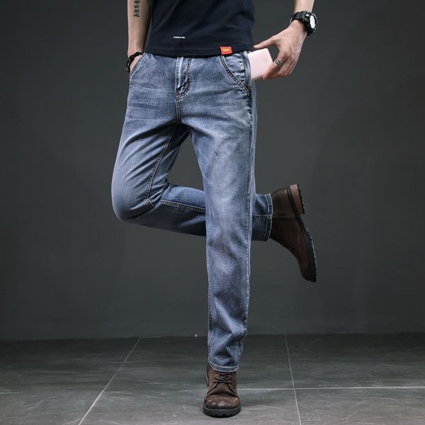 2020 spring summer men's brand jeans slim fit straight trousers elastic anti-theft zipper denim blue pants male big size 28-40
2020 spring summer men's brand jeans slim fit straight trousers elastic anti-theft zipper denim blue pants male big size 28-40