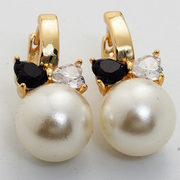 yunkingdom simulated pearl earrings earings women jewelry brand zircon crystal hoop earrings for women k0063, Golden;silver
yunkingdom simulated pearl earrings earings women jewelry brand zircon crystal hoop earrings for women k0063, Golden;silver