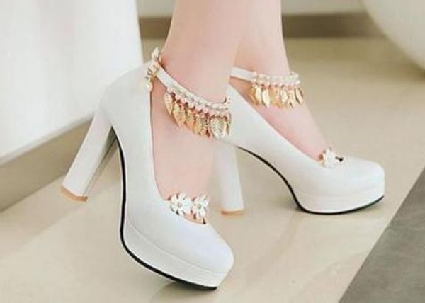 women's shoes in spring and autumn high coarse heel round head waterproof table #67, Black 
women's shoes in spring and autumn high coarse heel round head waterproof table #67, Black