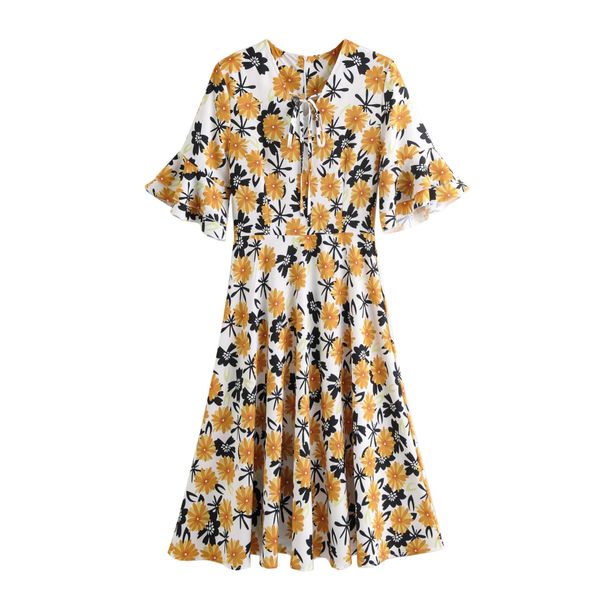women vintage elegant floral print pleated midi dress summer 2020 fashion v neck short sleeve back zipper female bohemian dresses vestidos, Black;gray
women vintage elegant floral print pleated midi dress summer 2020 fashion v neck short sleeve back zipper female bohemian dresses vestidos, Black;gray