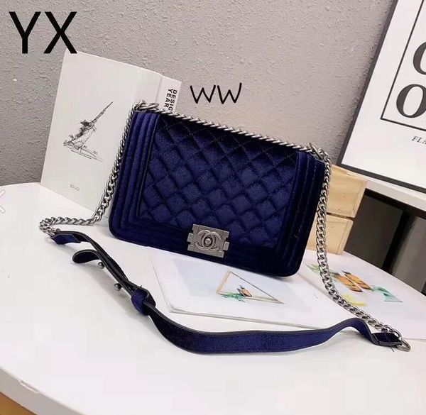 2019 new luxury fashion love heart v wave pattern satchel designer shoulder bag chain handbag crossbody purse lady-011
2019 new luxury fashion love heart v wave pattern satchel designer shoulder bag chain handbag crossbody purse lady-011