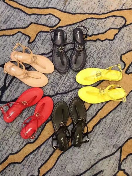 2019 fashion luxury designer women shoes C C flip flops designer Sandals Flat Fashion Brand Women Sandals With Shoe Box Multicolor
2019 fashion luxury designer women shoes C C flip flops designer Sandals Flat Fashion Brand Women Sandals With Shoe Box Multicolor
