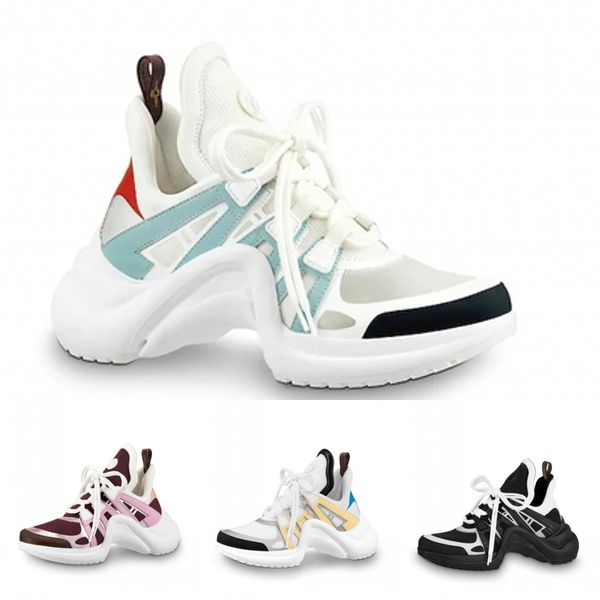 2019 new high quality fashion outdoor women's sports shoes IN leather sports shoes luxury party wedding shoes Triple S casual boots
2019 new high quality fashion outdoor women's sports shoes IN leather sports shoes luxury party wedding shoes Triple S casual boots