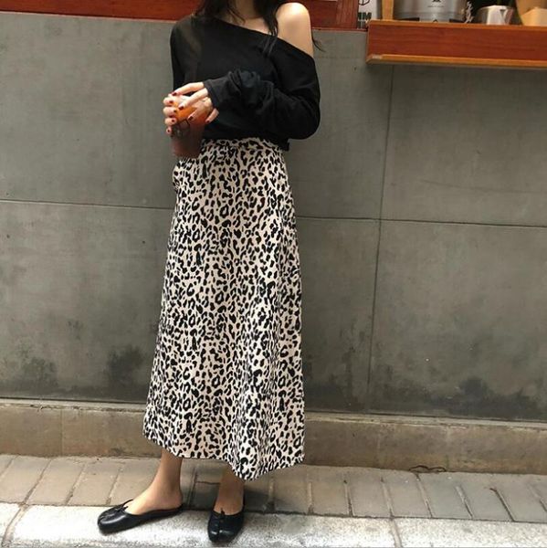 qooth 2020 autumn women skirts retro leopard pleated skirt female slim long skirt chiffon elastic waist beach qh2026, Black
qooth 2020 autumn women skirts retro leopard pleated skirt female slim long skirt chiffon elastic waist beach qh2026, Black