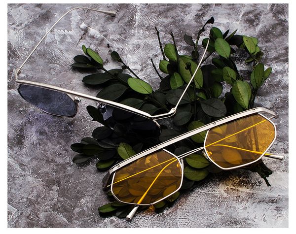 2020 summer mens metal design sunglasses sunglasses polarized goggle glasses style 0805 uv400 optional lunettes de soleil pour, White;black
2020 summer mens metal design sunglasses sunglasses polarized goggle glasses style 0805 uv400 optional lunettes de soleil pour, White;black