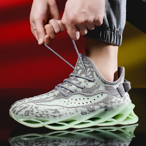 men's shoes blade sneakers luminous running shoes breathable mesh sport footwear man soft anti-skid run walking trainers quality
men's shoes blade sneakers luminous running shoes breathable mesh sport footwear man soft anti-skid run walking trainers quality