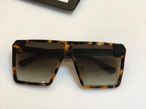 luxury-fashion women brand deisnger sunglasses 0396 popular big square frame simple style uv400 lens glasses eyewear with case, White;black
luxury-fashion women brand deisnger sunglasses 0396 popular big square frame simple style uv400 lens glasses eyewear with case, White;black