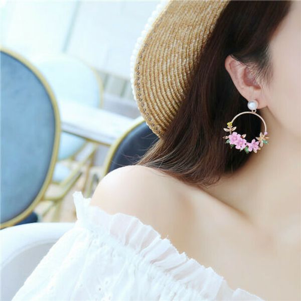 fashionable shell earrings pink rhinestoneexude the charm of womenpearl earrings, Golden;silver
fashionable shell earrings pink rhinestoneexude the charm of womenpearl earrings, Golden;silver
