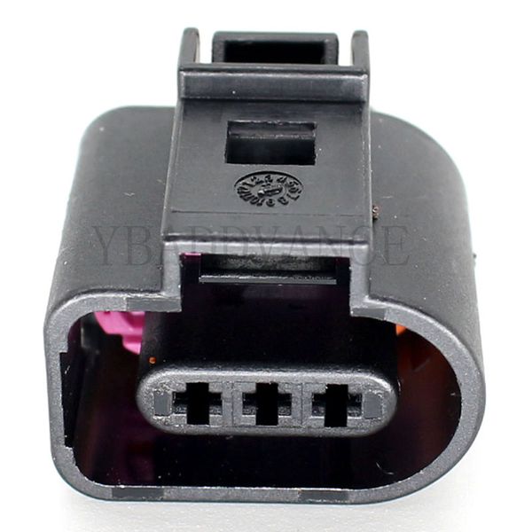 waterproof 3 pin way automotive japanese electric plug connector 1j0973703-3d0973703 for 02-04 audis a4 a6
waterproof 3 pin way automotive japanese electric plug connector 1j0973703-3d0973703 for 02-04 audis a4 a6