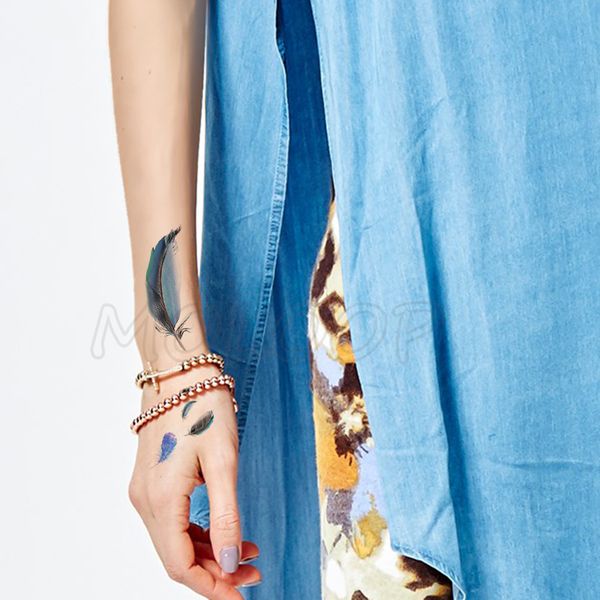 water transfer tattoo blue feather tattoo body art waterproof temporary fake flash for man woman 10.5*6cm
water transfer tattoo blue feather tattoo body art waterproof temporary fake flash for man woman 10.5*6cm