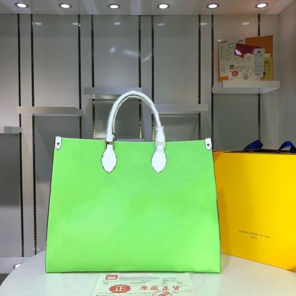 2019 new m44571 m44576 luxury women's leather designer onthego with 2 toron handbag ladies tote bag shoulder bag 41 * 34 * 19
2019 new m44571 m44576 luxury women's leather designer onthego with 2 toron handbag ladies tote bag shoulder bag 41 * 34 * 19