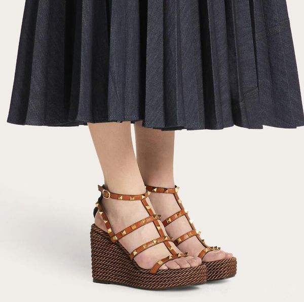designer women's party wedges studs sandals platform high heels shoes spiked sandal calf leather suede wedges calfskin straps with rock, Black
designer women's party wedges studs sandals platform high heels shoes spiked sandal calf leather suede wedges calfskin straps with rock, Black