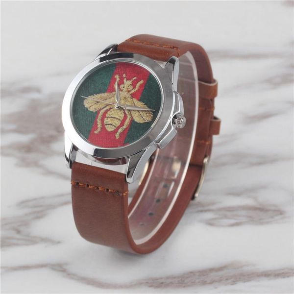 Fa hion imple brand bee tiger nake quartz leather nylon watch port cla ic popular tyle clock relogio ma culino
Fa hion imple brand bee tiger nake quartz leather nylon watch port cla ic popular tyle clock relogio ma culino