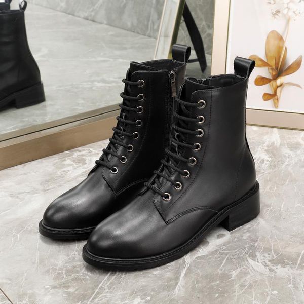 fashion wild breathable style fashion wild latest women designer martin boots non-slip outsole size 35-40 shoes factory direct, Black
fashion wild breathable style fashion wild latest women designer martin boots non-slip outsole size 35-40 shoes factory direct, Black