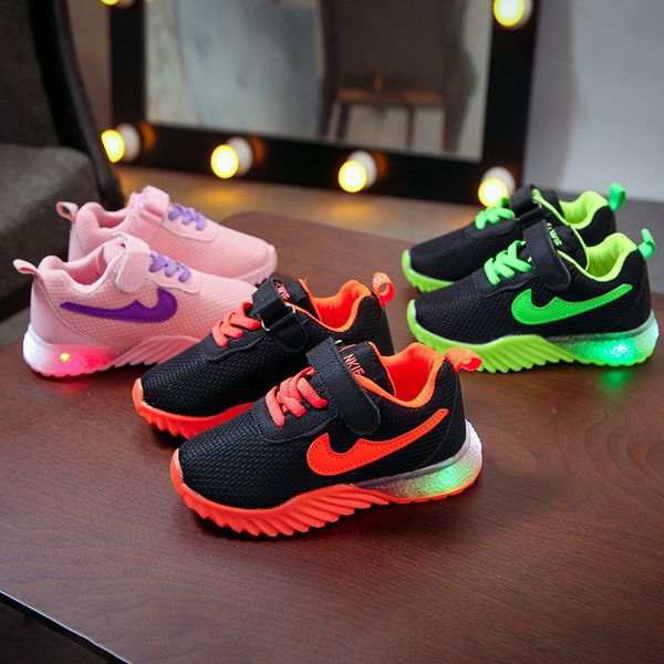 2020 european children sneakers cool fashion kids shoes classic 5 stars excellent baby boys girls shoes infant tennis, Black;red
2020 european children sneakers cool fashion kids shoes classic 5 stars excellent baby boys girls shoes infant tennis, Black;red