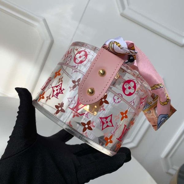 est scott g10203 women menbags mini suitcase transparent jewelry box storage box small round pain leather and metal classic gorgeous fas
est scott g10203 women menbags mini suitcase transparent jewelry box storage box small round pain leather and metal classic gorgeous fas