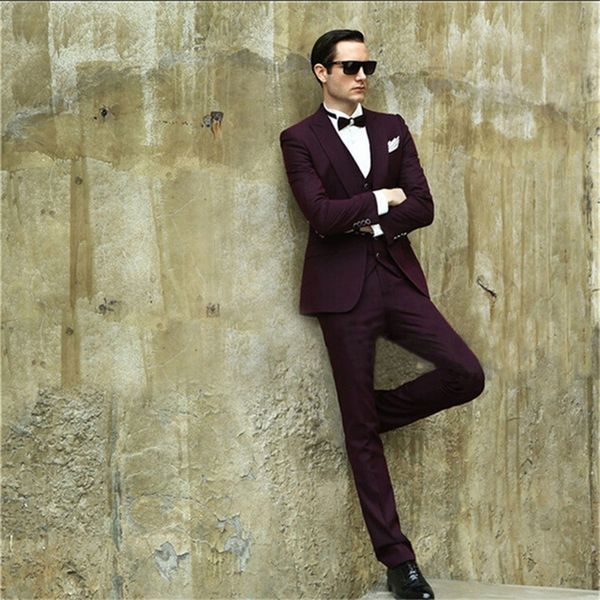 slim fit burgundy men's dinner party prom suit groom tuxedos groomsmen wedding blazer men suits (jacket+pants+vest+tie, White;black
slim fit burgundy men's dinner party prom suit groom tuxedos groomsmen wedding blazer men suits (jacket+pants+vest+tie, White;black