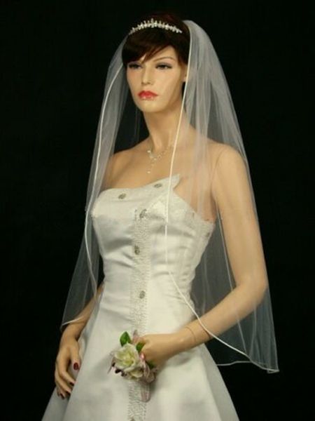 new fashion elegant white ivory champagne red pink black purple bridal veils one-layer pencil edge waist length wedding veils
new fashion elegant white ivory champagne red pink black purple bridal veils one-layer pencil edge waist length wedding veils