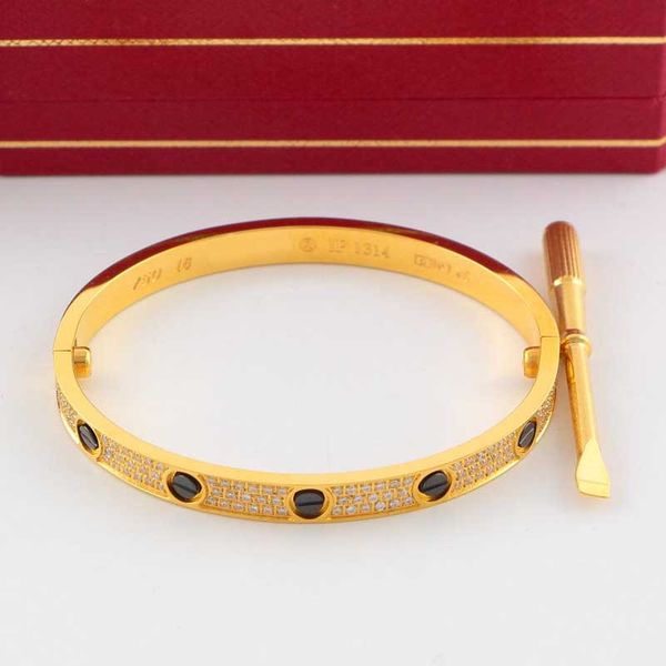 fahion big carter brand bangle bangle for love women factory wholesale decorative sell jewelry black ceramics carving logo
fahion big carter brand bangle bangle for love women factory wholesale decorative sell jewelry black ceramics carving logo