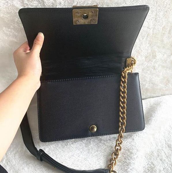 Luxury women cla ic handbag 20cm 25cm flap chain bag ladie real leather houlder bag for women cro body bag 420
Luxury women cla ic handbag 20cm 25cm flap chain bag ladie real leather houlder bag for women cro body bag 420