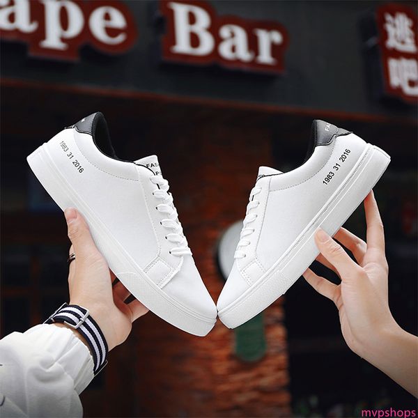 x58 man spring casual shoes breathable light men lace-up new women s leather shoes wild personality shoes fashion big size 39-46
x58 man spring casual shoes breathable light men lace-up new women s leather shoes wild personality shoes fashion big size 39-46