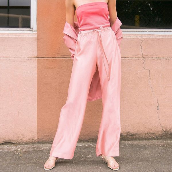women satin pants spring streetwear pink trousers high waist thin fashion long wide leg pants new arrival 2020 dropshipping, Black;white
women satin pants spring streetwear pink trousers high waist thin fashion long wide leg pants new arrival 2020 dropshipping, Black;white