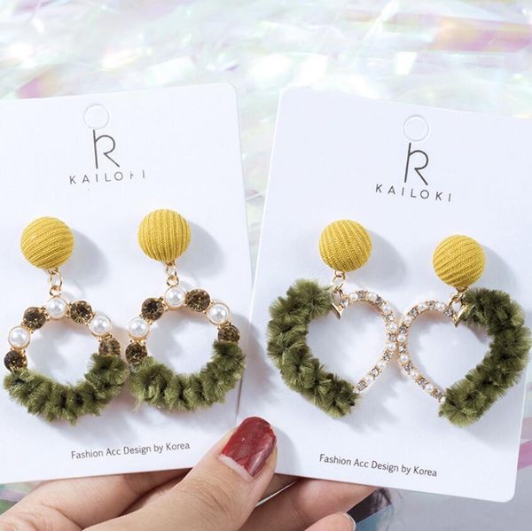 jewlery fur charm earrings heart circle round crystal with fur earrings for women fashion, Golden
jewlery fur charm earrings heart circle round crystal with fur earrings for women fashion, Golden