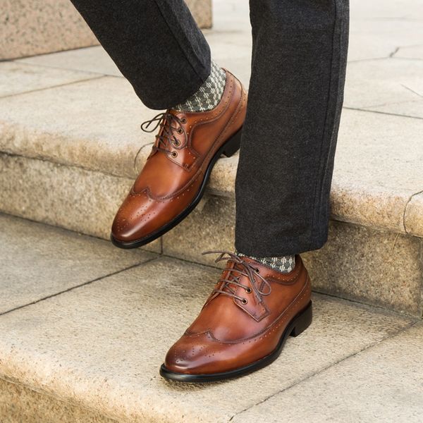 new arrival pointed toe laces man formal dress shoes genuine leather bridal oxfords vintage men's wingtip brogues flats nhs268, Black
new arrival pointed toe laces man formal dress shoes genuine leather bridal oxfords vintage men's wingtip brogues flats nhs268, Black
