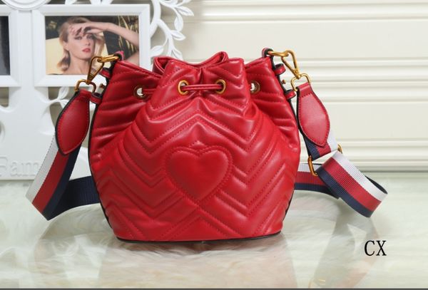 новый стиль моды сумки сумка одного плеча мешок slant мешки с heart-shaped ковш сумки кожи для женщин девушка мешок руки
новый стиль моды сумки сумка одного плеча мешок slant мешки с heart-shaped ковш сумки кожи для женщин девушка мешок руки