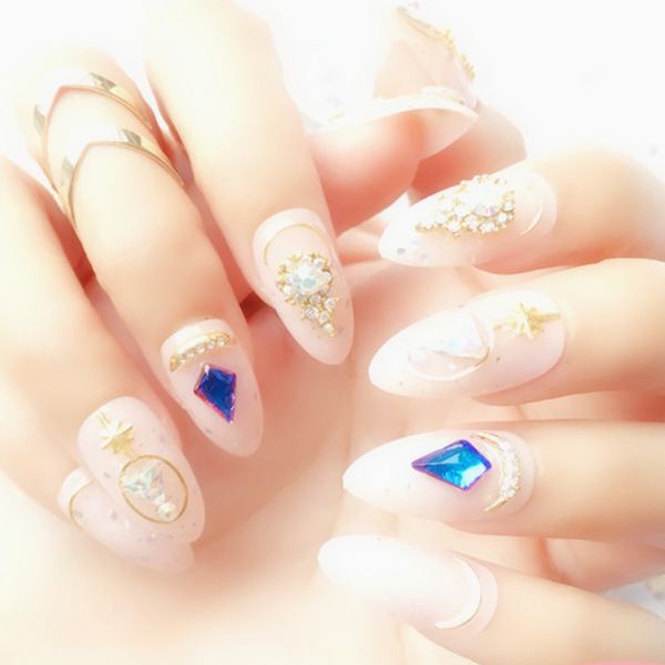ladies party fashion fake nails women glitter colorful individuality false nail smooth long pointed nail art tips with glue, Red;gold
ladies party fashion fake nails women glitter colorful individuality false nail smooth long pointed nail art tips with glue, Red;gold