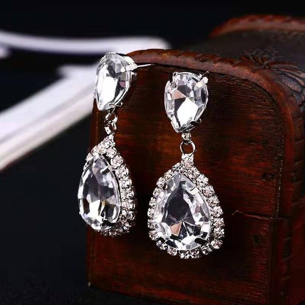 water drop diamond дизайнер серьги для женщин роскошные свадебные обручальные женские серьги подарок ювелирных изделий 12 цветов синий белый, Silver
water drop diamond дизайнер серьги для женщин роскошные свадебные обручальные женские серьги подарок ювелирных изделий 12 цветов синий белый, Silver
